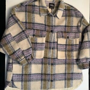 Zara women's large oversized coat/lumber jacket plaid